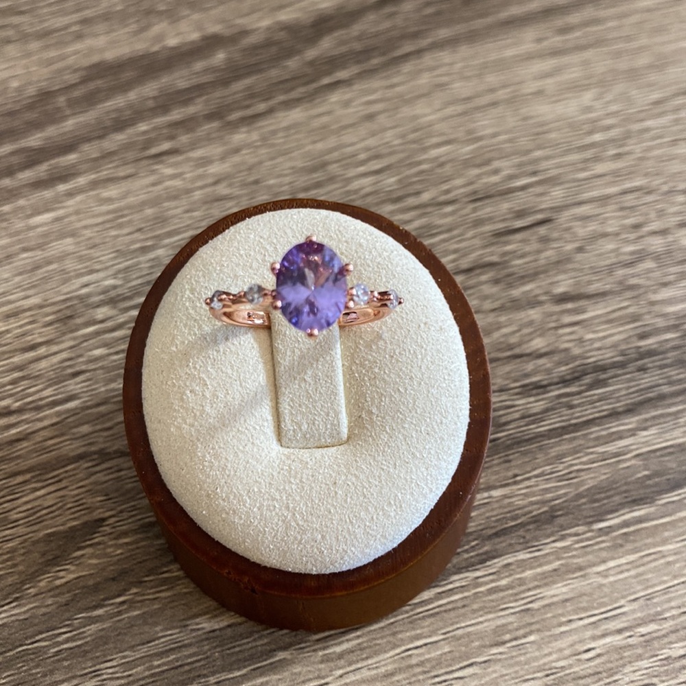 DEAL!🎉Classic Oval Alexandrite Ring NEW🌟